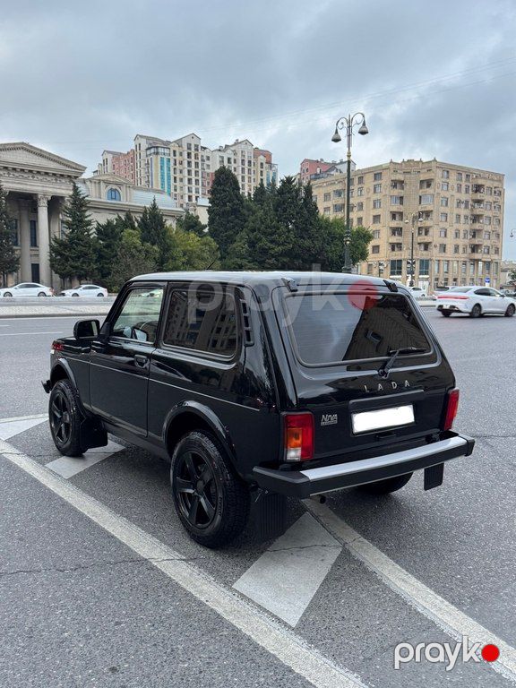Lada (VAZ) Niva, 1.7 L, 2025 il, 17 400 km — Avtomobillər, Bakı (4)