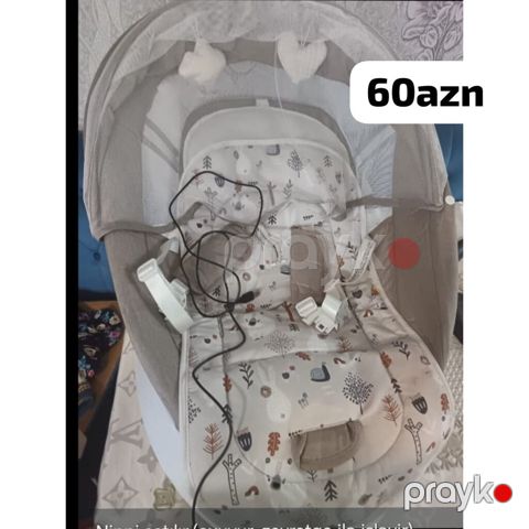 Ninni satilir az islenib musiqi oxuyur; zaryatka ile isleyr hec bir — Bakı