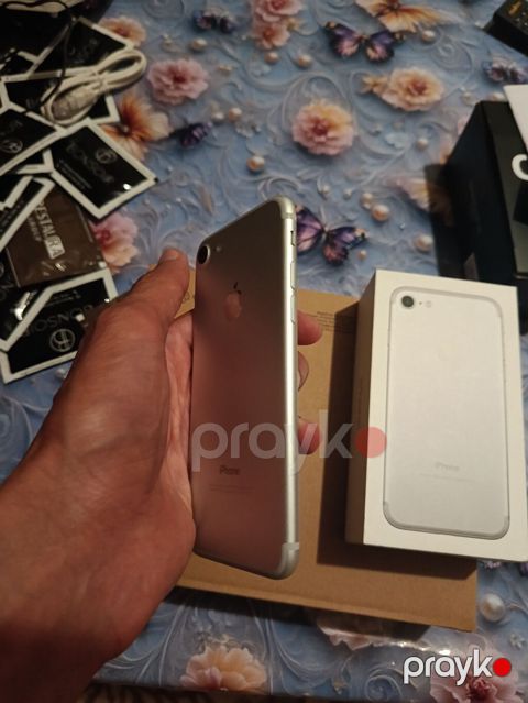 IPhone 7, Gümüşü, Barmaq izi — Pirəkəşkül
