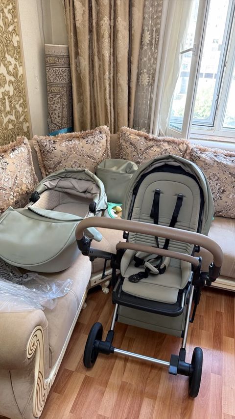 Anex eli kalyaska 600 azn satilir 2000 azn almışam Deffekti — Strollers
