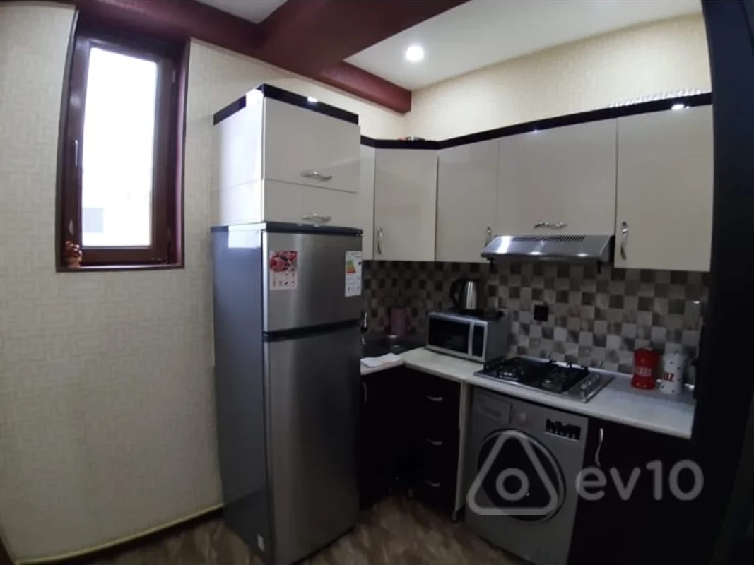 3 otaqlı mənzil, 110 m², Təbriz küçəsi — kirayə — Mənzil, Bakı (8)