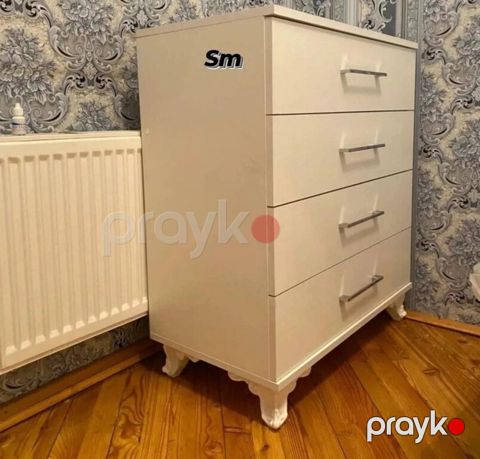 Komod — Bakı