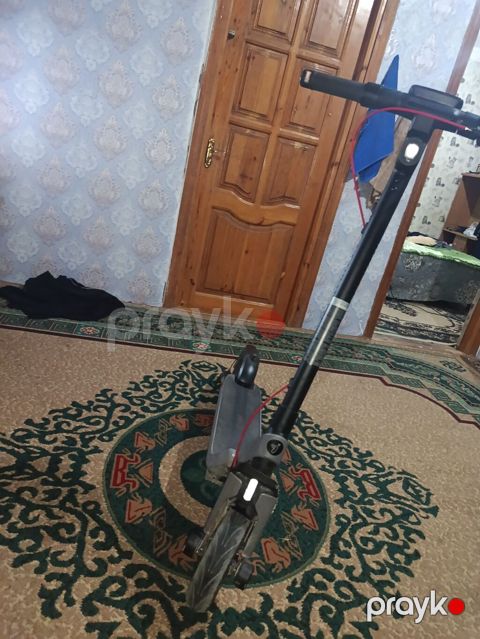 Elektrikli skuter - Şəhər içi rahat və səssiz hərəkət üçün kompakt — Bakı
