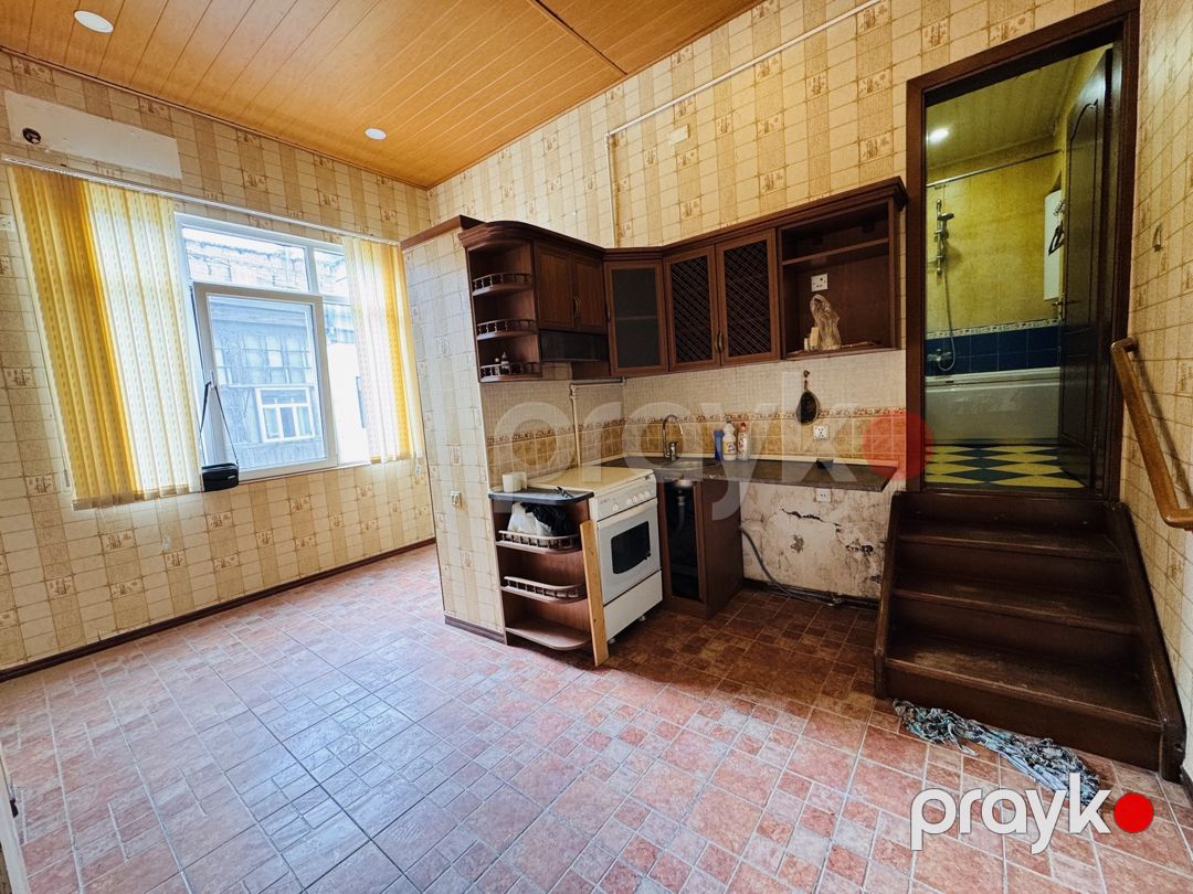 Satılır 4 otaqlı köhnə tikili 96 m² — Mənzil, Bakı (3)