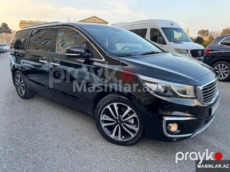 Kia Carnival — Minik avtomobili icarəsi, Bakı (7)