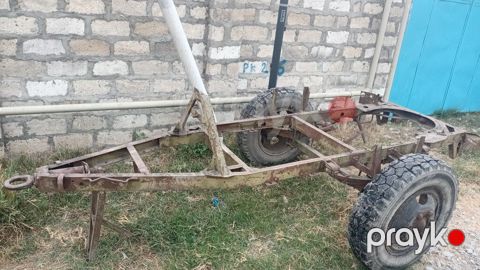 3 metre uzunu yarımqoşqu şassisi güclü qalın profilli metal 10 şveller — Ağdaş