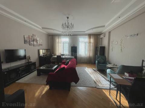 Satılır 3 otaqlı Mənzil Yeni tikili 134 m² Bakı, Nəsimi r., Nizami m — Vahidə x.