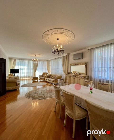 Satılır 3 otaqlı yeni tikili 135 m² — Bakı