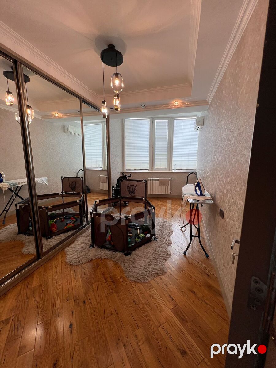 Satılır 4 otaqlı yeni tikili 200 m² — Mənzil, Bakı (7)