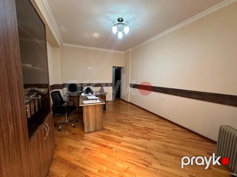 İcarəyə verilir 3 otaqlı ofis 102 m² — Bakı