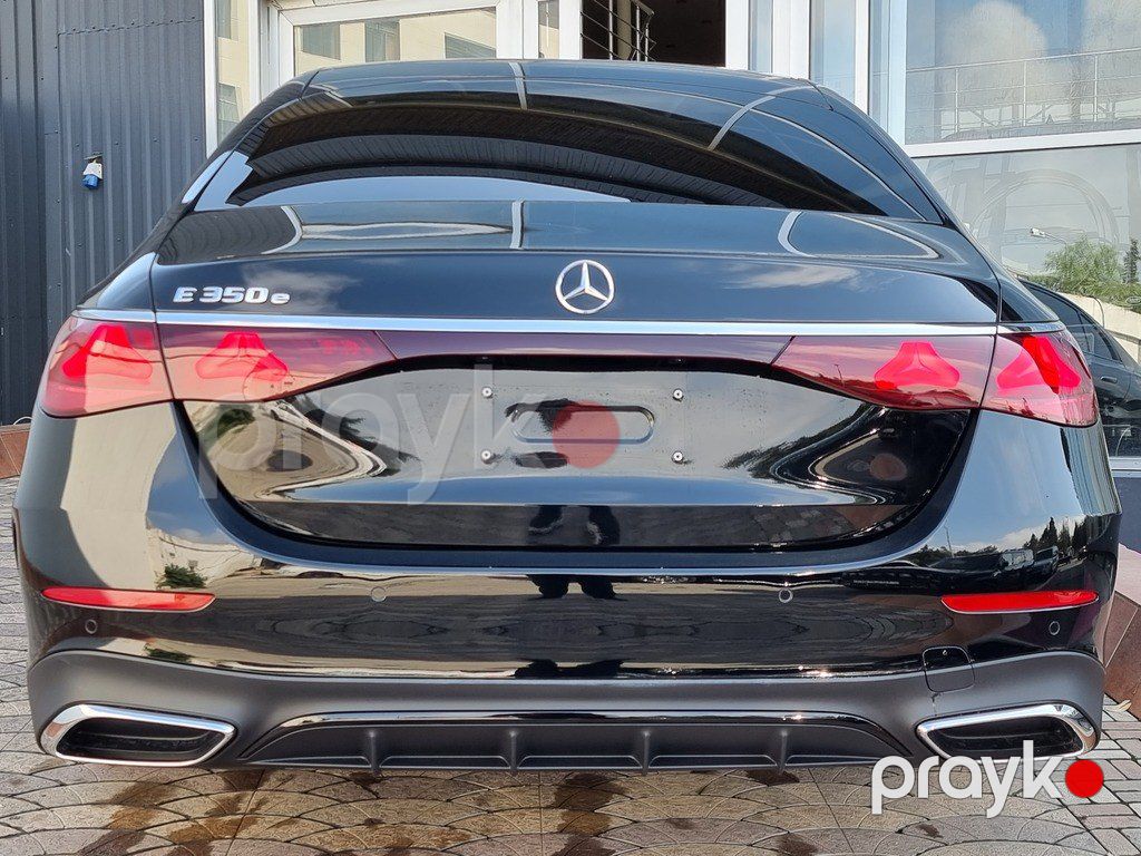 Mercedes E 350 e 2.0 L, 25.4 kWh, 2025 il, 3 000 km — Avtomobillər, Bakı (8)