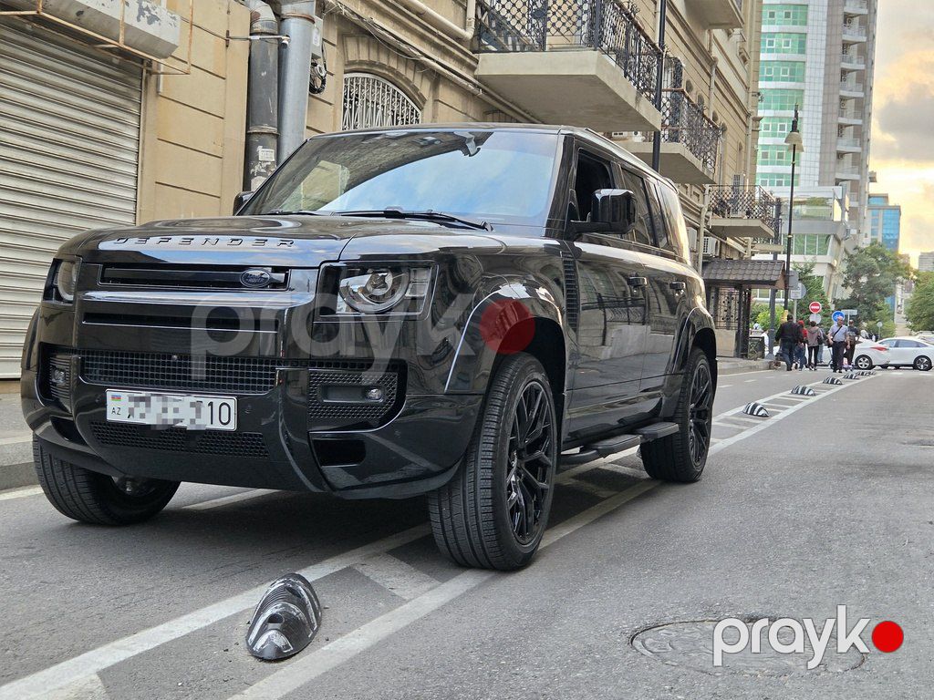 Land Rover Defender, 2.0 L, 2024 il, 22 800 km — Avtomobillər, Bakı (2)