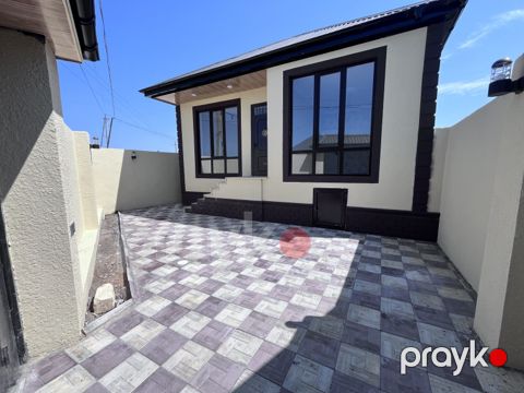 Satılır 4 otaqlı həyət evi/bağ evi 70 m² — Bakı