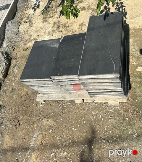 Qara qranit plitələr — Bakı