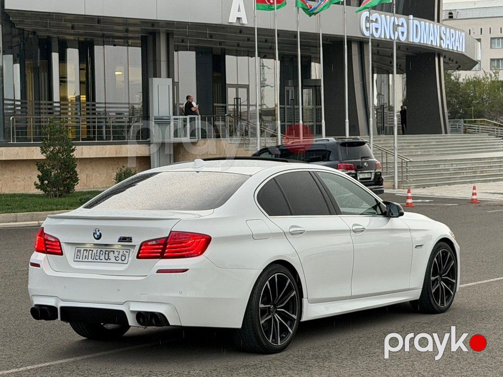 BMW 528, 2.0 L, 2014 il, 183 000 km — Avtomobillər, Gəncə (10)