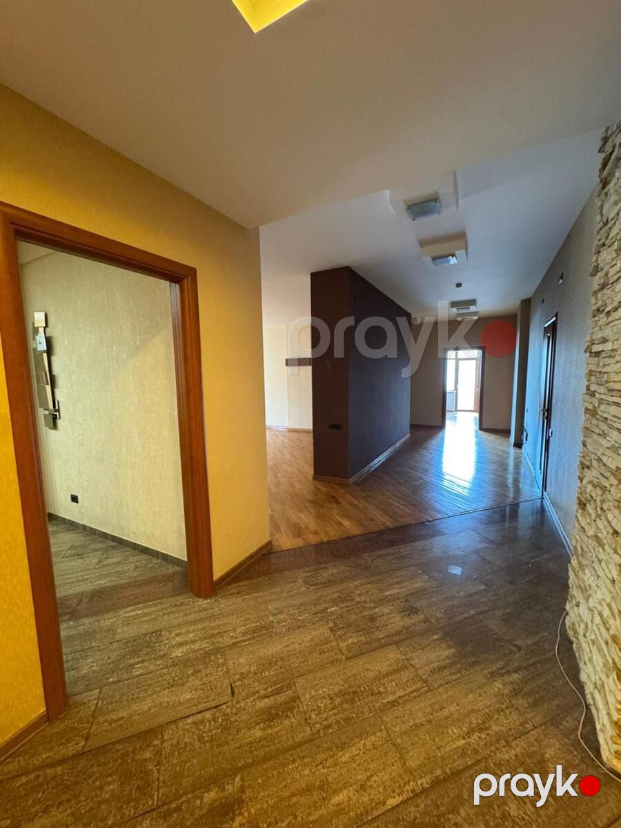 Satılır 4 otaqlı yeni tikili 230 m² — Mənzil, Bakı (11)