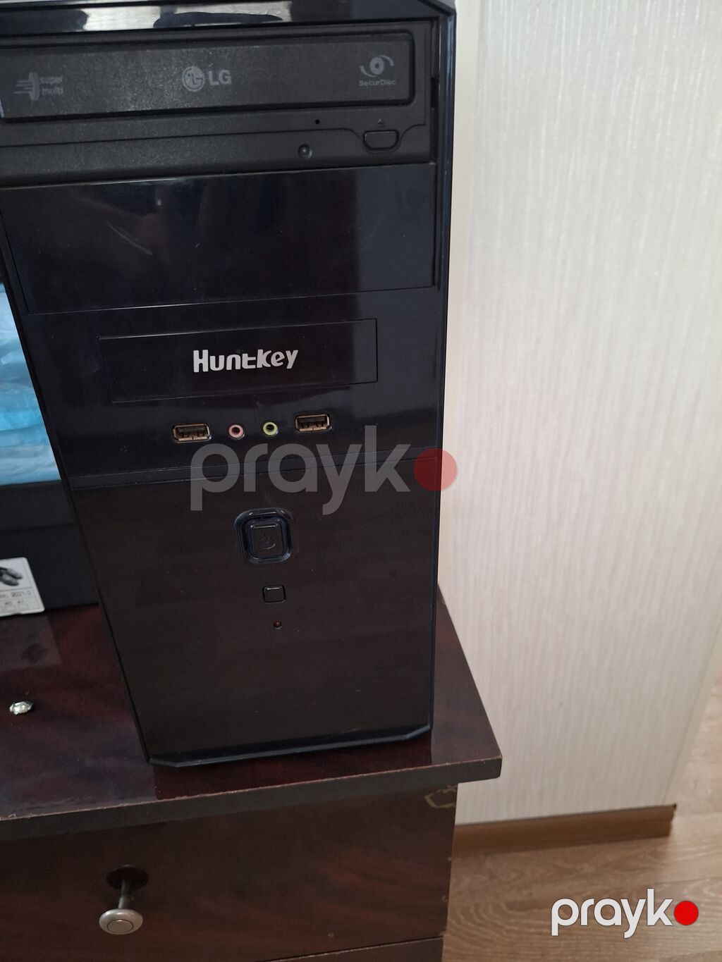 satilir problemi yoxdu ram 4 du yaddas karti var — Masaüstü kompüterlər, Bakı (2)