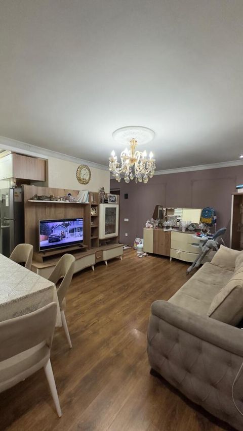 İcarəyə verilir 2 otaqlı köhnə tikili 60 m² — Bakı