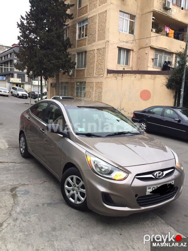 Hyundai Elantra, 2018 il — Minik avtomobili icarəsi, Bakı (3)