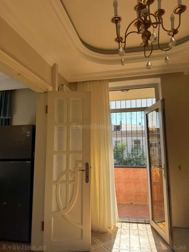 Kirayə verilir 3 otaqlı Mənzil Köhnə tikili 62 m² Bakı, Yasamal r., Elmlər Akademiyası m — Mənzil, Bakı (2)