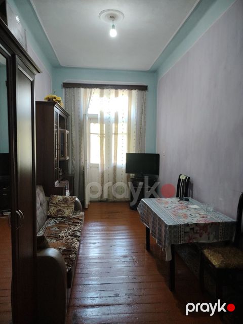 Satılır 1 otaqlı köhnə tikili 42 m² — Bakı