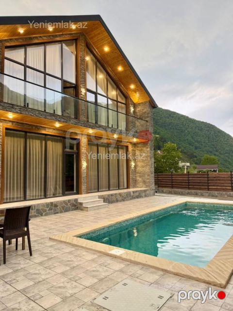 Günlük 5 otaqlı Həyət evi / Villa, 120 m², Qax — Qax