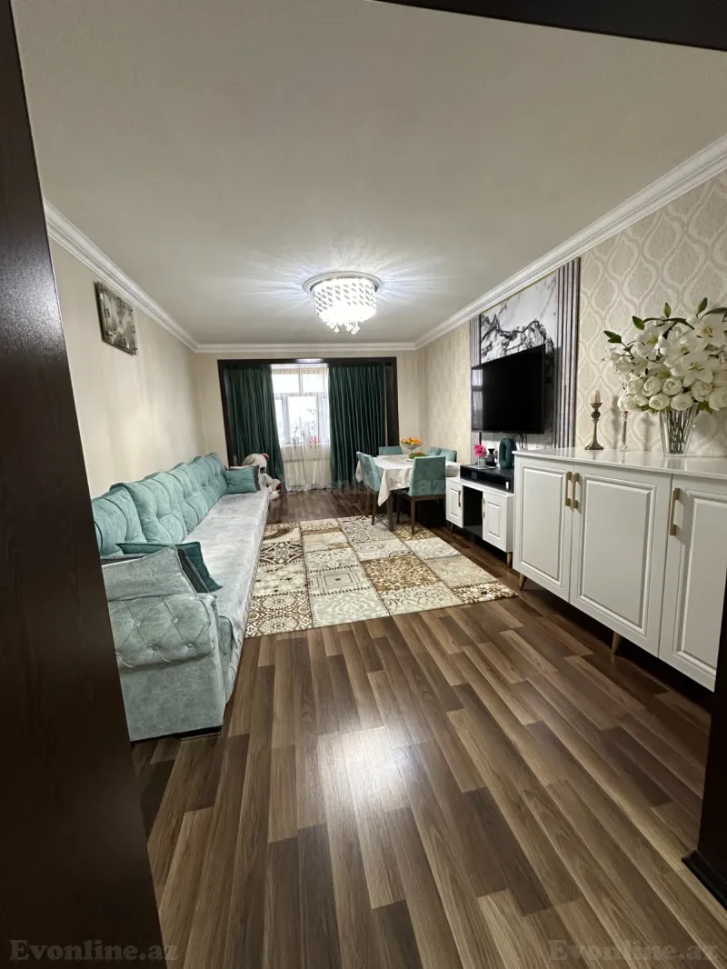 Satılır 3 otaqlı Mənzil Köhnə tikili 72 m² Bakı, Sabunçu r., Bakıxanov — Bakı