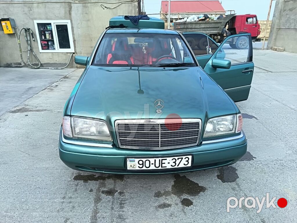Mercedes-Benz C-Class W202 sedan - Kuzov: yaşıl rəng, 4 qapı, arxa — Avtomobillər, Qobu (3)