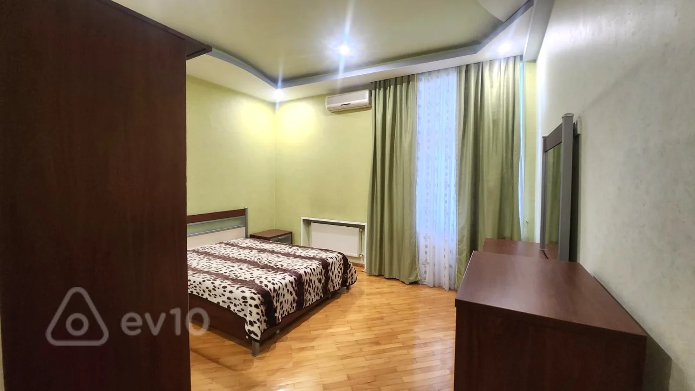 5 otaqlı mənzil, 220 m², Bakıxanov küçəsi — kirayə — Mənzil, Bakı (12)