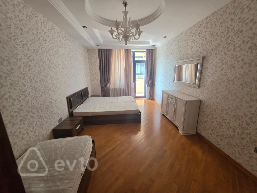 3 otaqlı mənzil, 280 m², Salatın əsgərova — kirayə — Mənzil, Bakı (4)