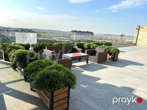 Satılır 10 otaqlı həyət evi/bağ evi 800 m² — Bakı