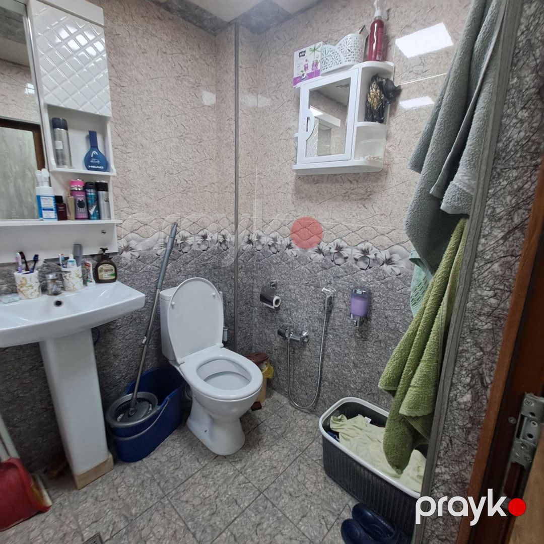 Satılır 2 otaqlı köhnə tikili 60 m² — Mənzil, Bakı (11)