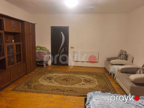 Satılır 4 otaqlı həyət evi/bağ evi 90 m² — Bakı