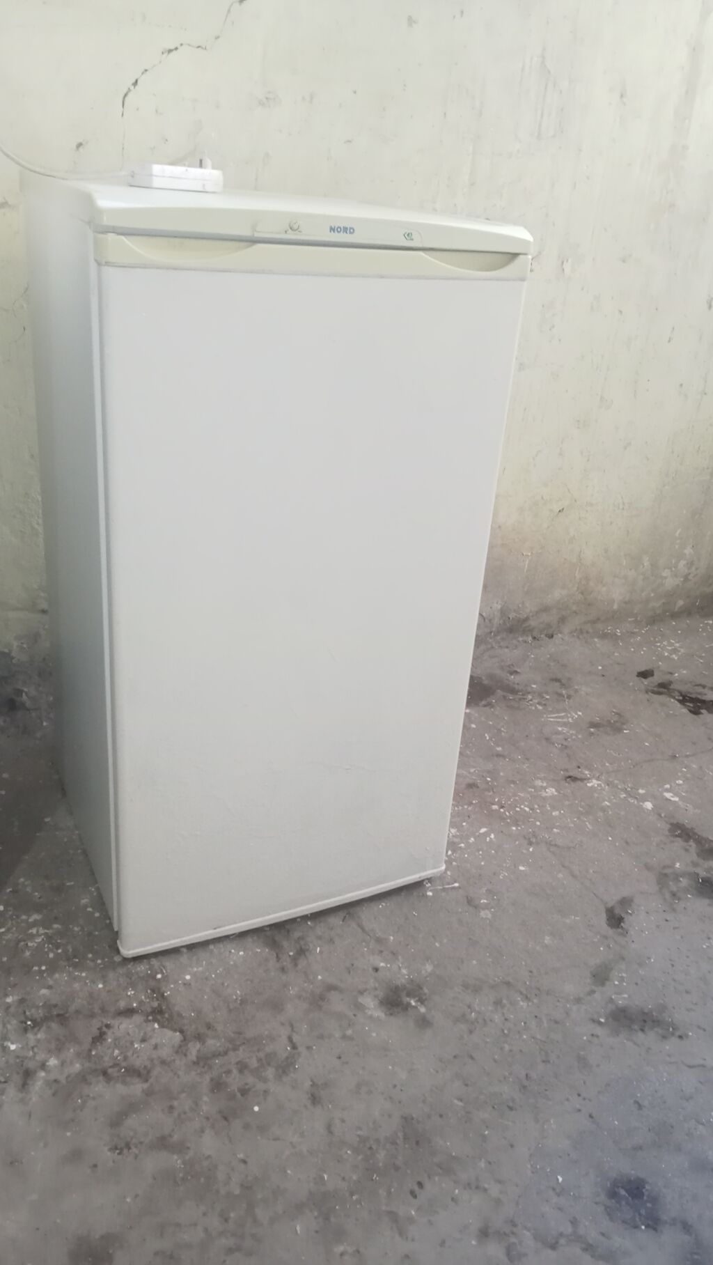 Soyuducu tam işlək vəziyyətdədir əla soyudur çürüyü yoxdur. 60/110 cm — Soyuducular, Bakı (2)