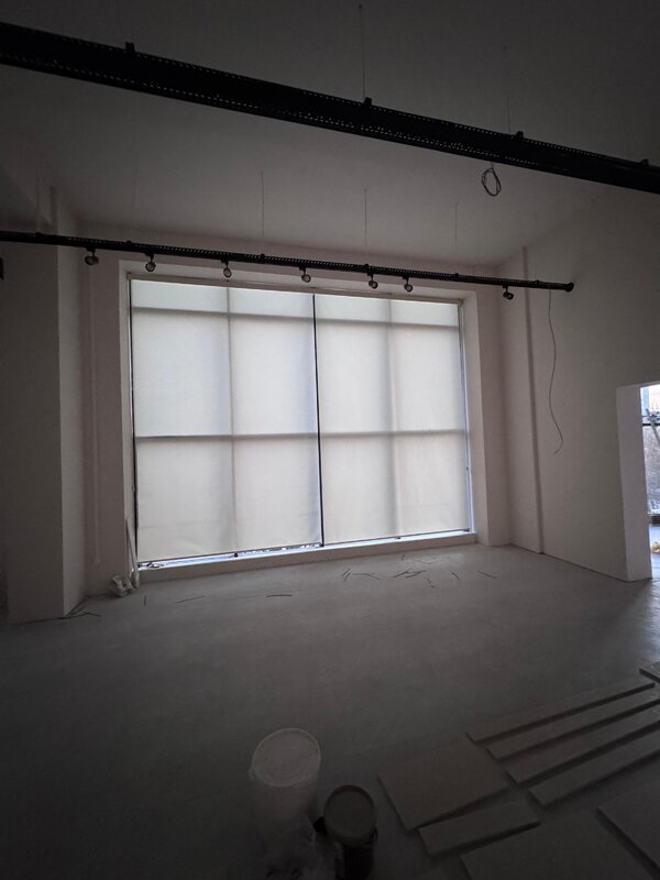 Shtor növ jalüz — Pəncərələr, qapılar, balkonlar, Bakı (2)