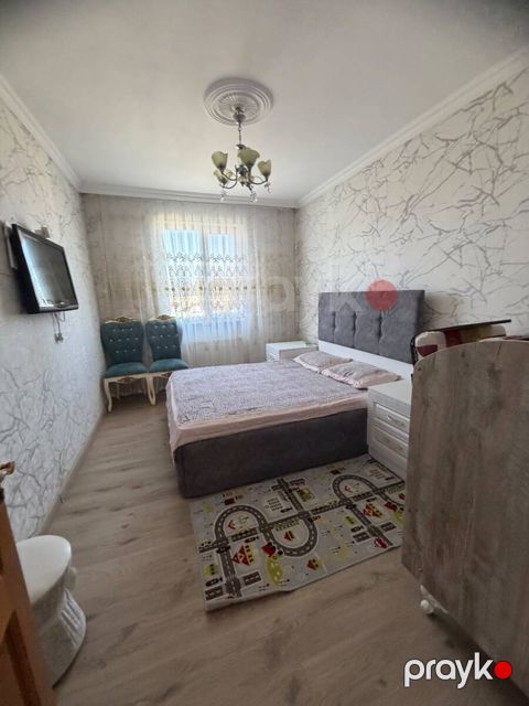 Satılır 4 otaqlı köhnə tikili 100 m² — Bakı
