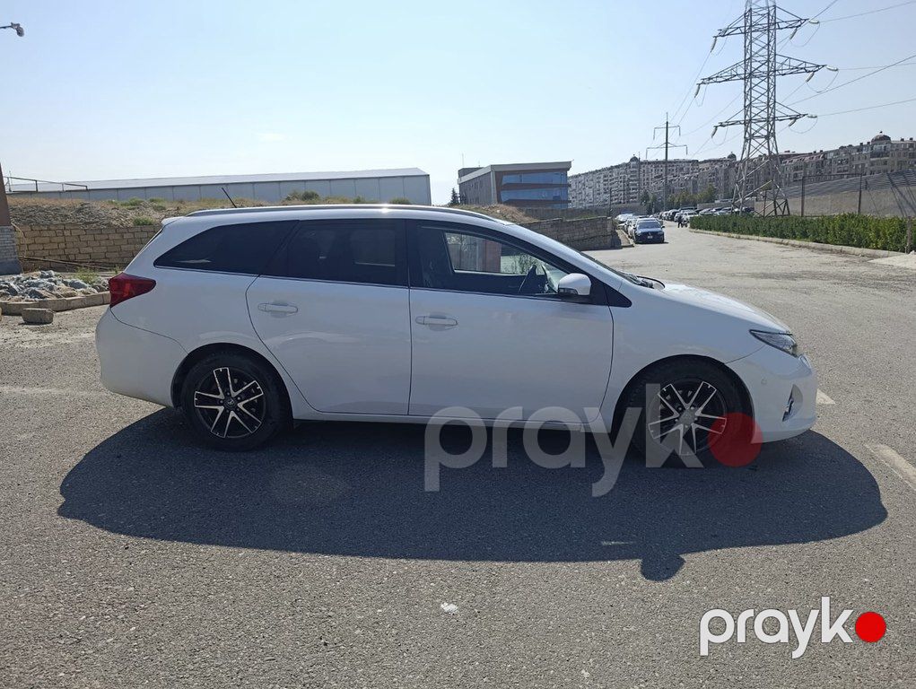 Toyota Auris, 1.3 L, 2015 il, 190 000 km — Avtomobillər, Bakı (7)