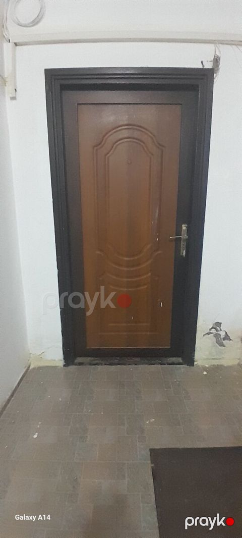 Seyf qapı — Bakı