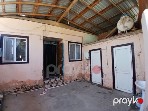 Satılır 3 otaqlı həyət evi/bağ evi 90 m² — Bakı