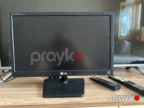 LG Flatron E1942 monitor Ekranın sağ tərəfində mavi xətt var sadəcə — Bakı