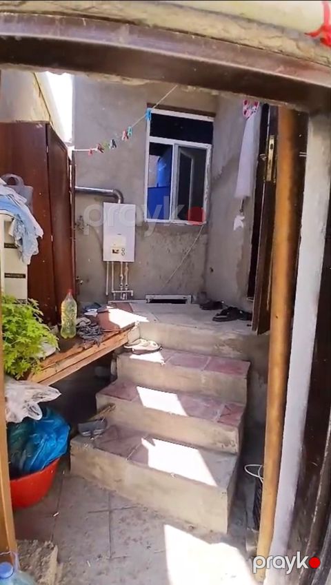 Həyət evi, Lökbatan qəs — Bakı