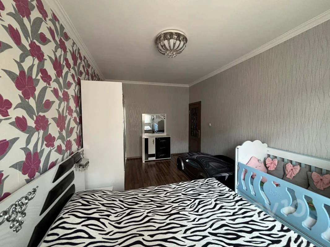 4 otaqlı mənzil, 110 m², Y/Yasamal E.Ehmedov 26 — Mənzil, Bakı (7)