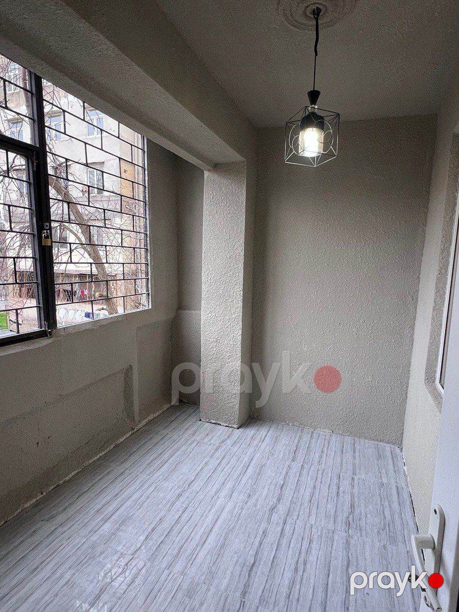 Satılır 4 otaqlı köhnə tikili 110 m² — Mənzil, Bakı (7)