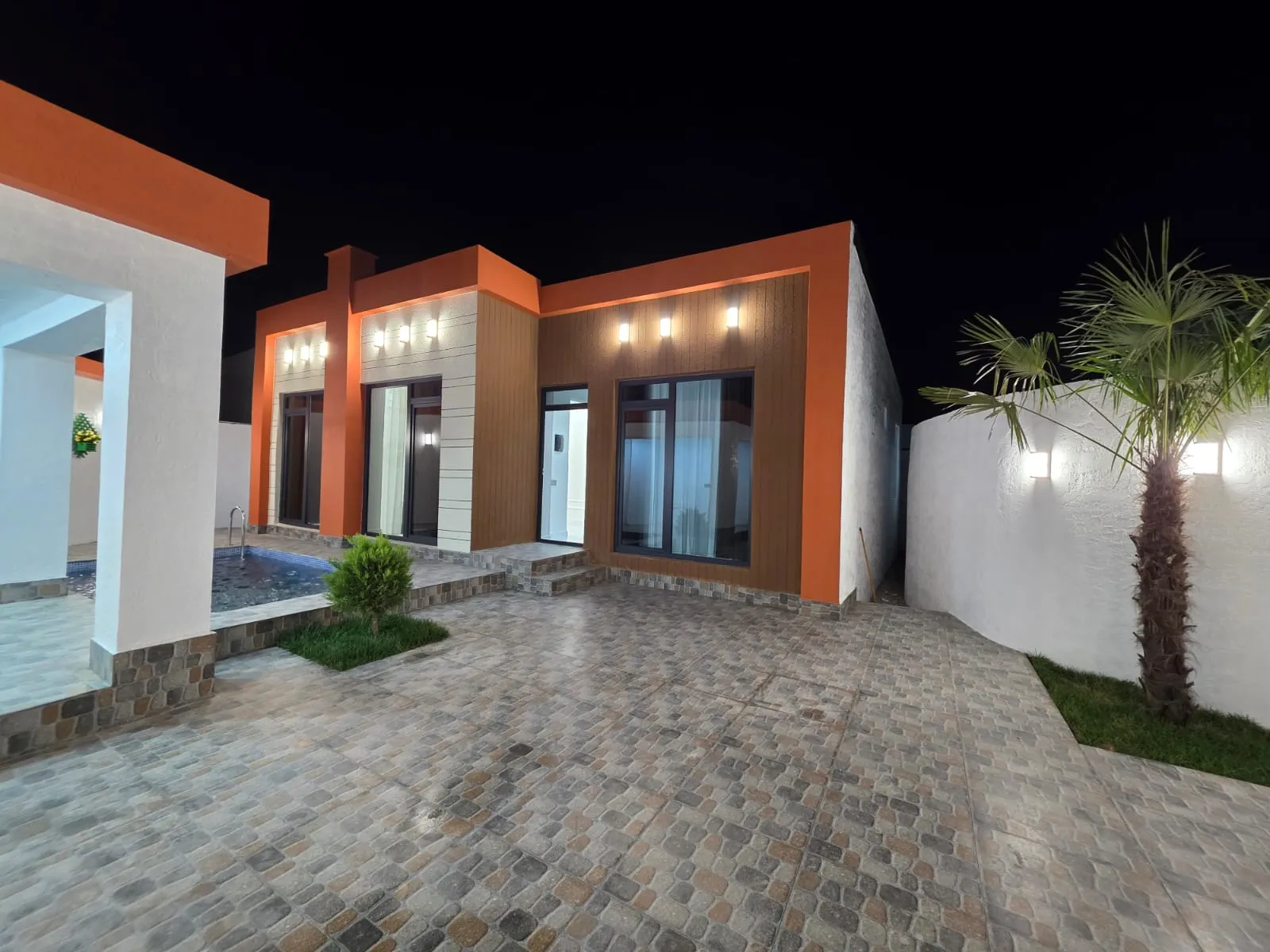 Şüvəlan, 4 otaqlı Həyət evi satılır - 130 m², 1 mərtəbə, 2.5 sot — Bakı