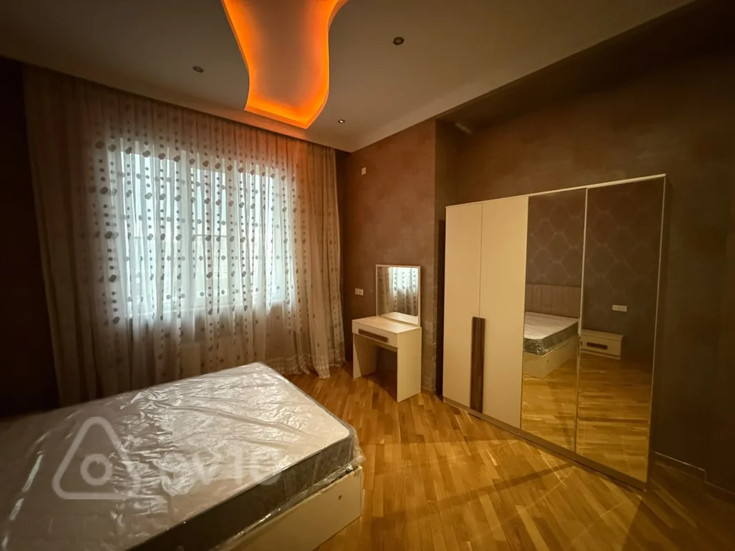 2 otaqlı mənzil, 100 m², Mixail Kaverockin kucesi — kirayə — Mənzil, Bakı (4)