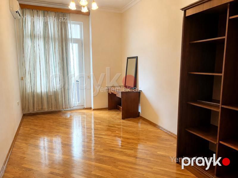 Satılır 4 otaqlı Bina evi menzil (Yeni tikili), 211 m², Nəsimi rayonu — Mənzil, Bakı (9)