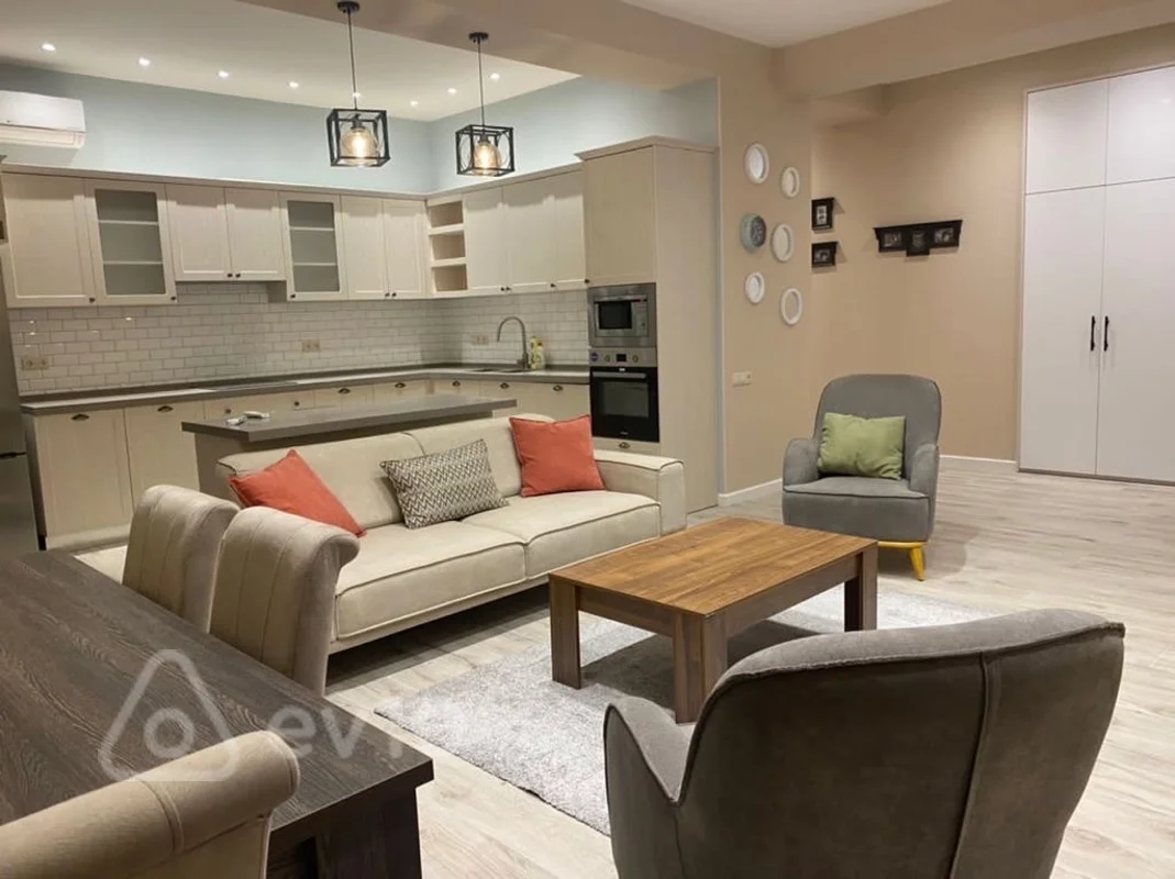 3 otaqlı mənzil, 130 m², Zahid Xəlilov küçəsi — kirayə — Mənzil, Bakı (5)