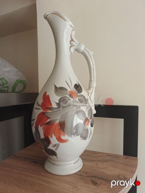 Bir vaza, Farfor — Bakı