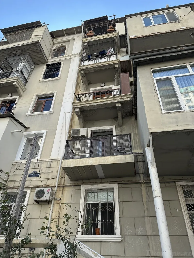 Kirayə verilir 2 otaqlı Mənzil Köhnə tikili 55 m² Bakı, Səbail r — Mənzil, Bakı (7)
