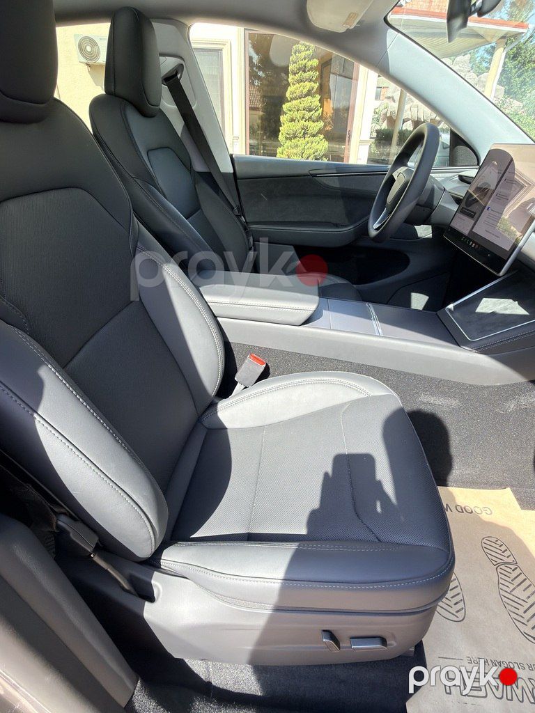 Tesla Model Y, 75 kWh, 2025 il, 3 790 km — Avtomobillər, Bakı (10)